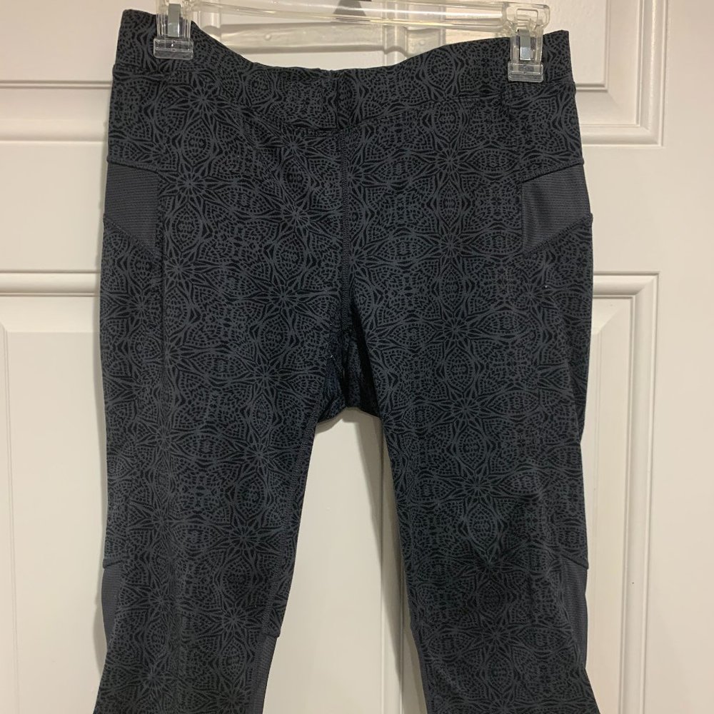 Printed Athleta Capris